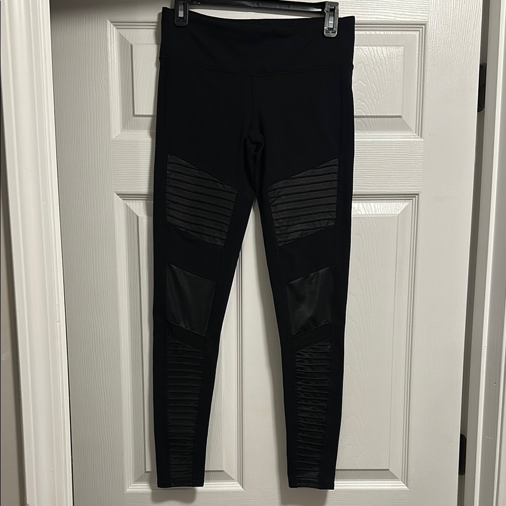 alo Yoga Moto Legging - Black Leggings with Ribbed Detail